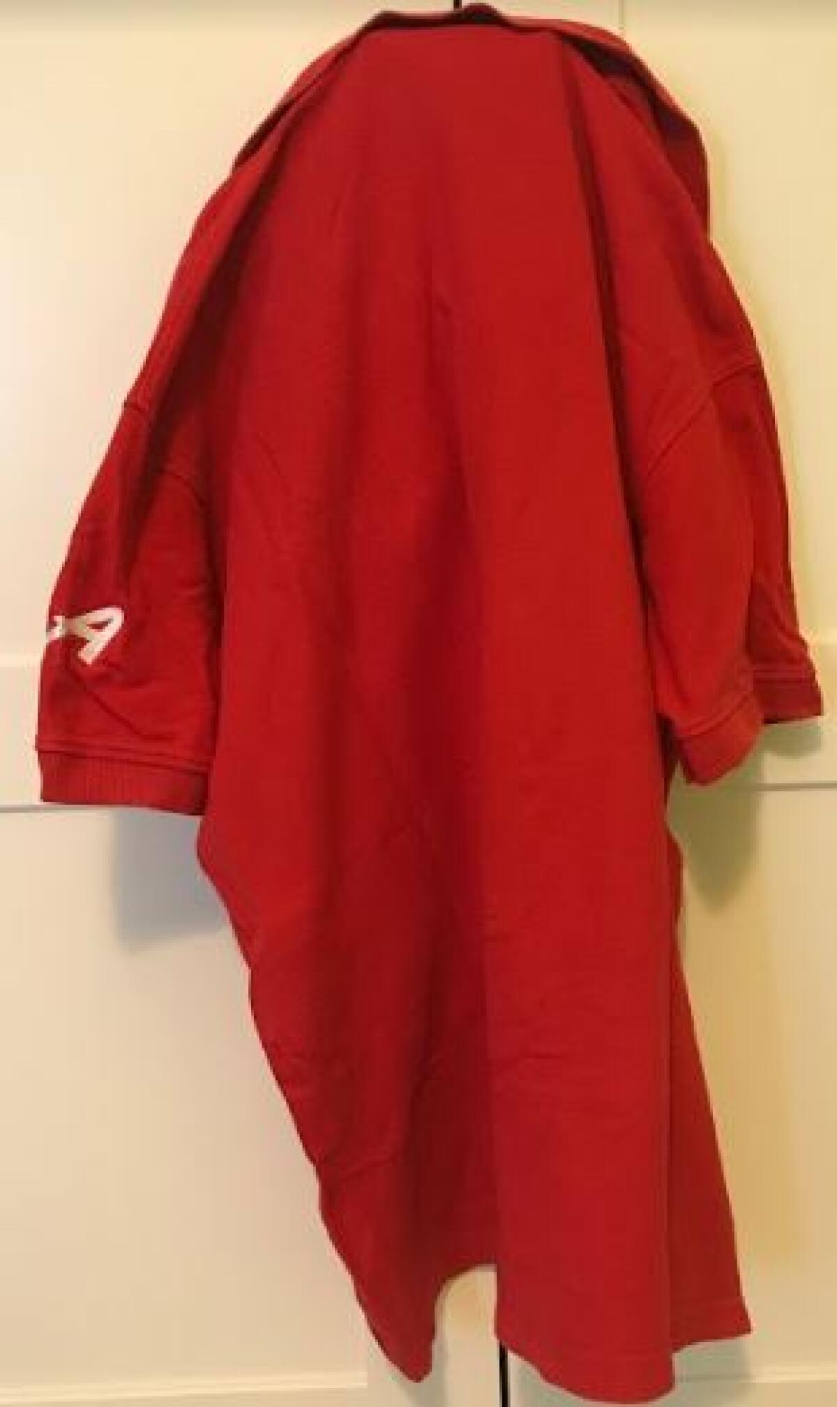 Migranti, la Virtus Basket Aprilia indossa le magliette rosse - 