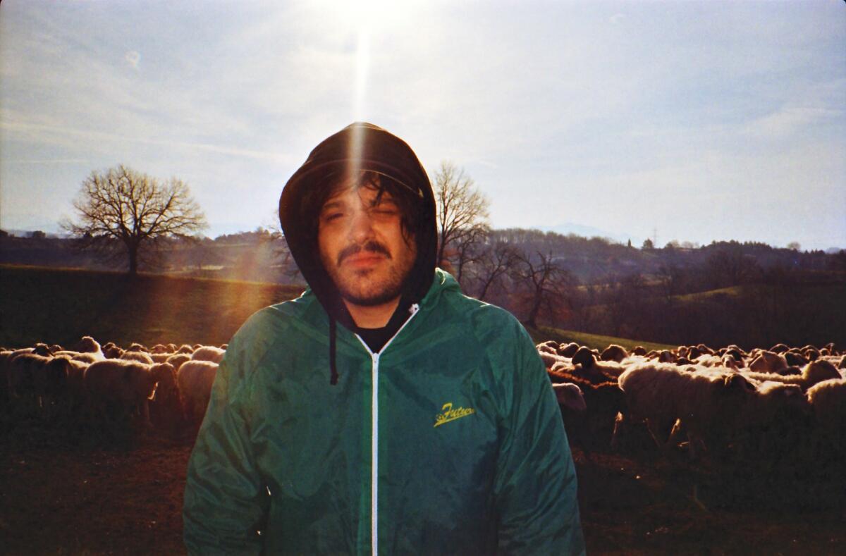 Calcutta in concerto a Latina con il suo nuovo album "Evergreen" - 