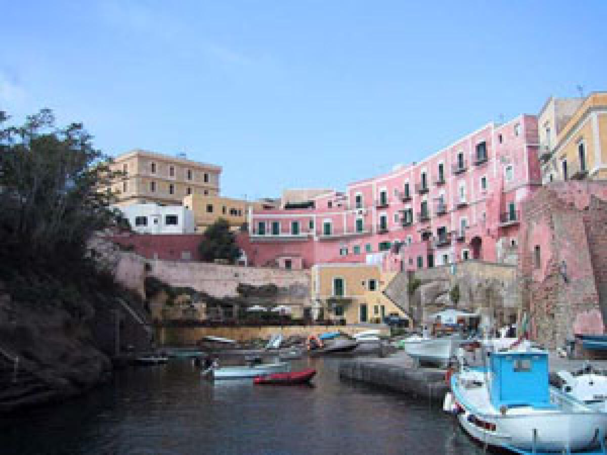 Abbassamento della pressione idrica sino alle 15.30 sull’isola di Ventotene. - 