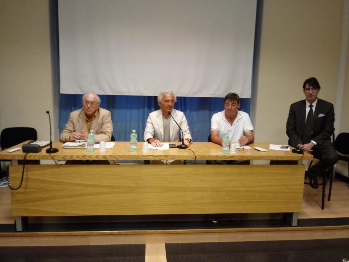 Rifiuti a Latina, "Situazione sotto controllo e nessun rincaro in bolletta" - 