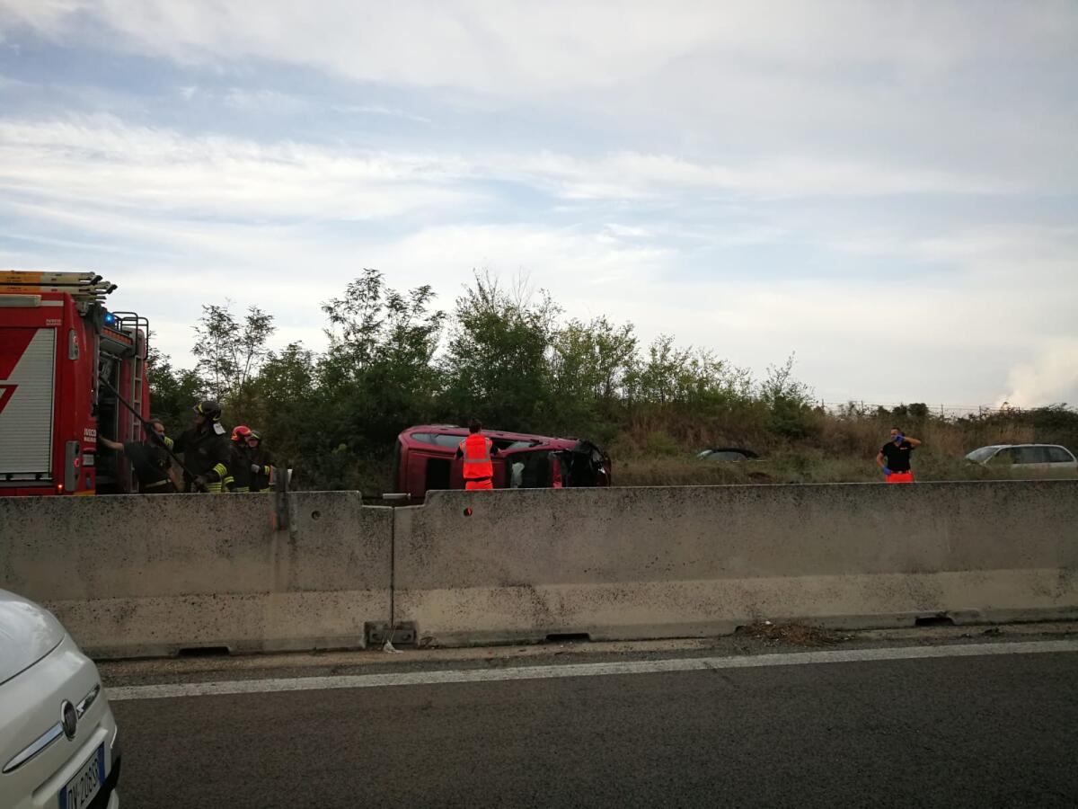 Incidente sulla Pontina, traffico completamente bloccato - 