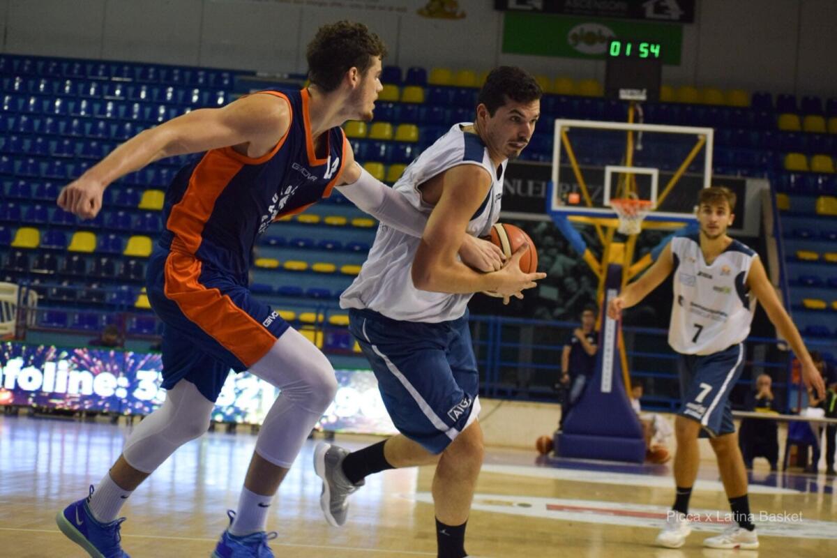 Le Marche a canestro, Latina supera la prima prova e batte Jesi - 