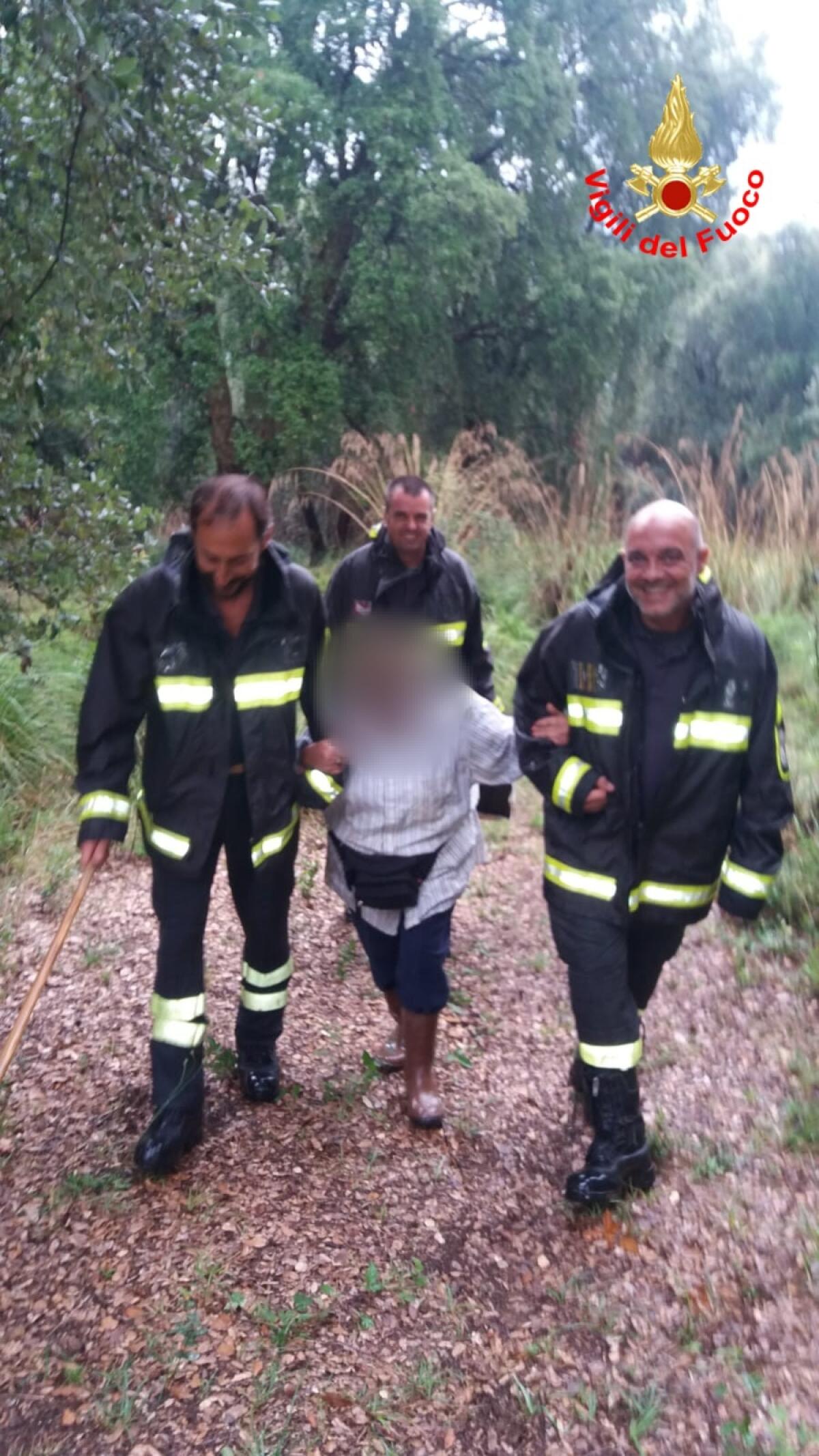PRIVERNO - Si era addentrata nel bosco in cerca di funghi, perde l’orientamento: salvata dai vigili del fuoco. - 