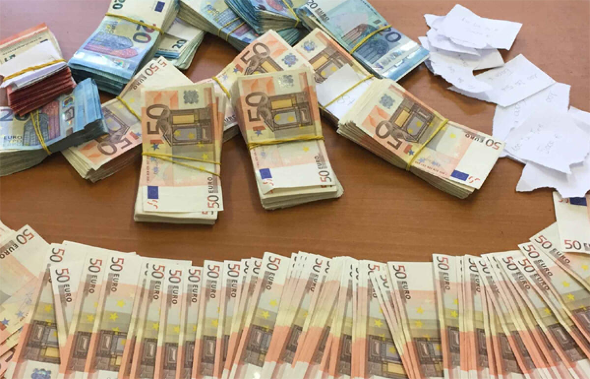 In casa deteneva cocaina e 40mila euro in contanti: la Polizia di Velletri arresta un 41enne. - 