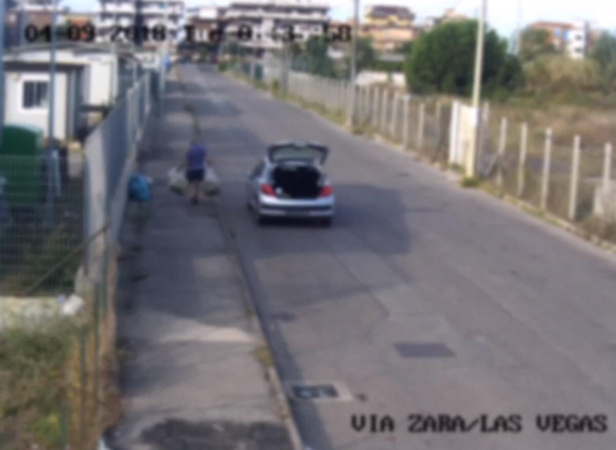 Abbandono di rifiuti a Pomezia e Torvaianica: 22 persone sanzionate ad agosto. Il VIDEO - 