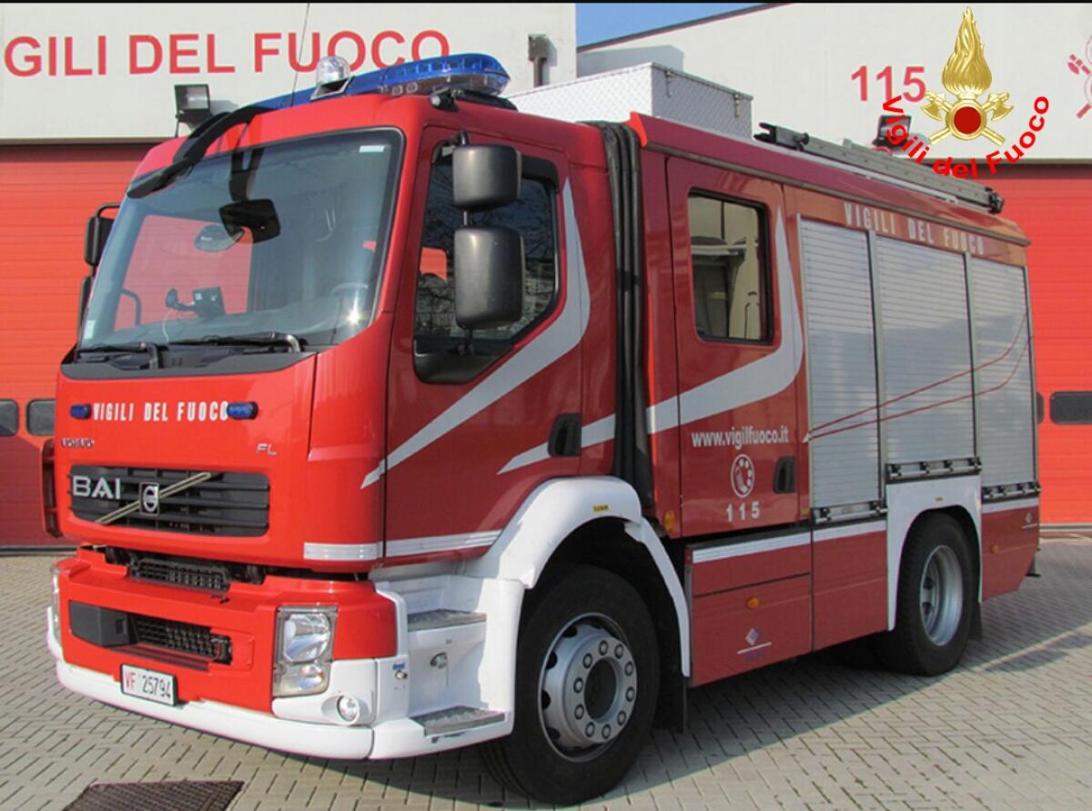 Tenta di togliersi la vita con atti di autolesionismo: giovane di Cisterna salvato dai pompieri. - 