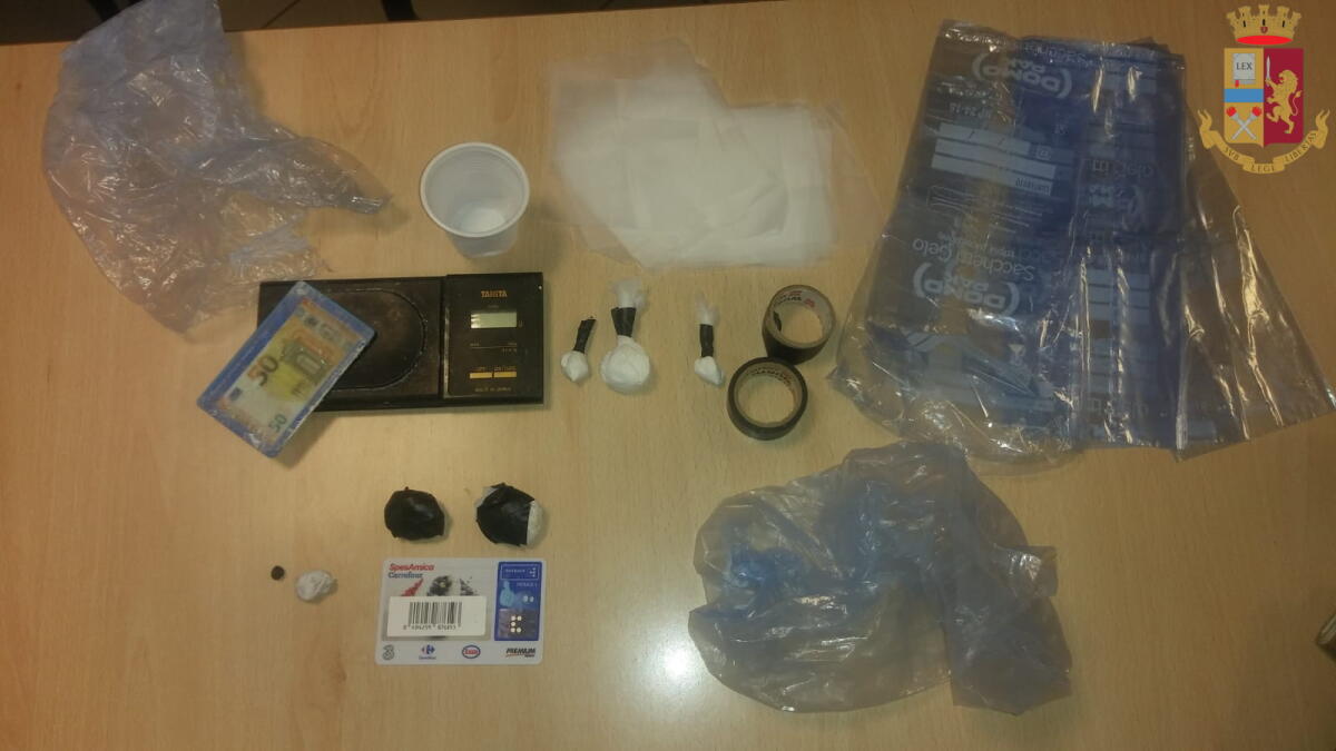Formaggio e cocaina in un’azienda agricola: la Polizia arresta 3 pusher - 