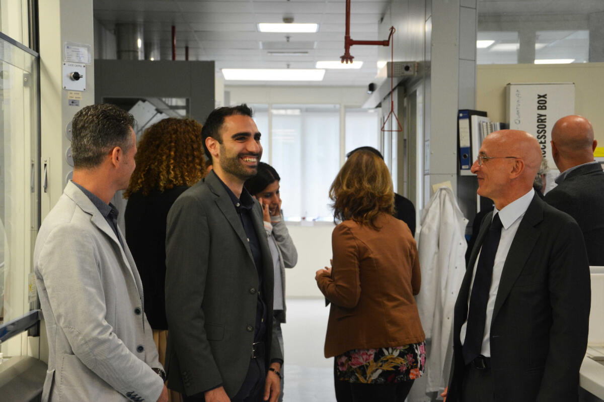 Il sindaco di Pomezia visita l'Irbm dove venne messo a punto il vaccino anti-ebola - 