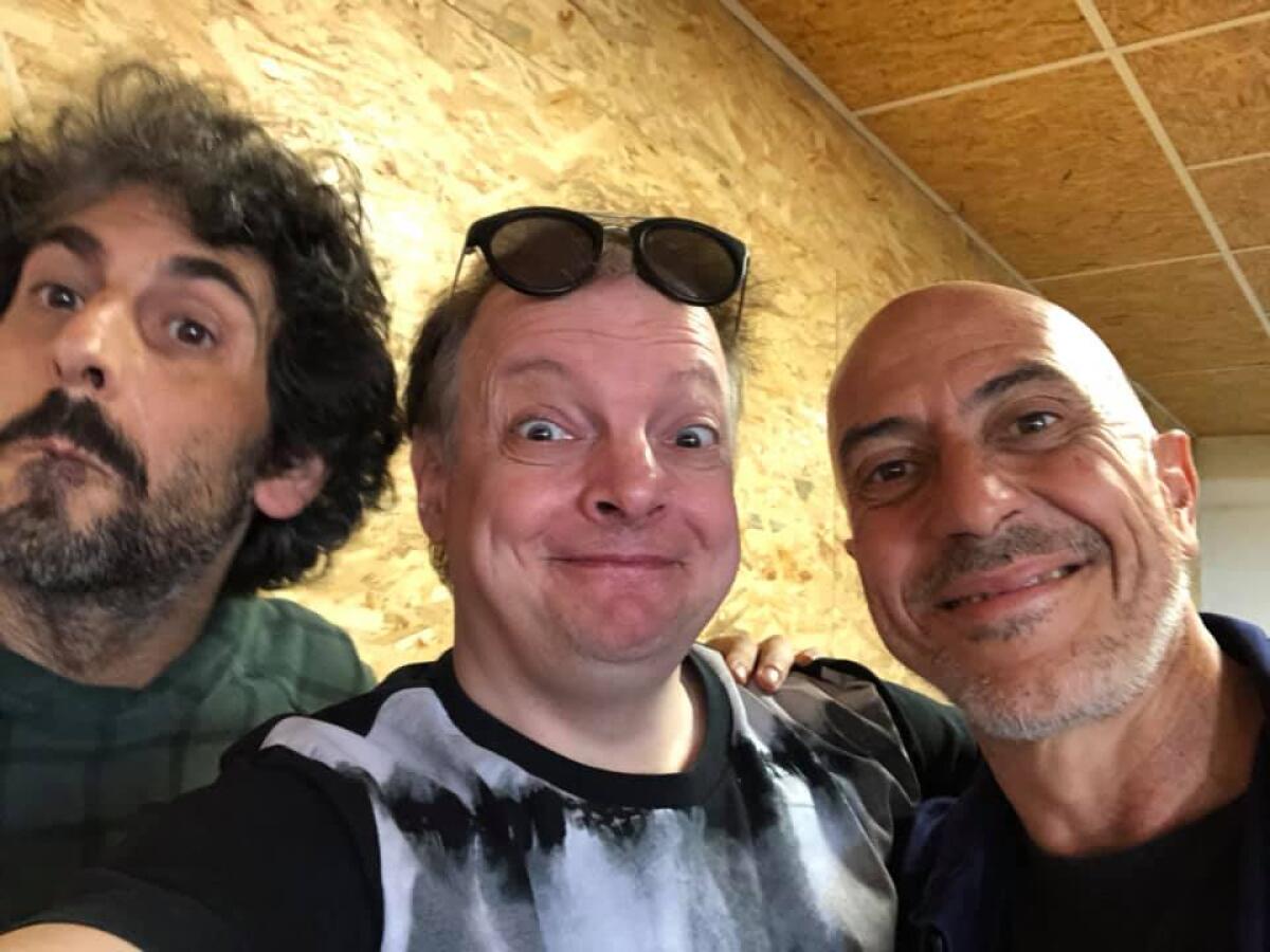 Al Mercatino dell’Usato di Aprilia le riprese per la puntata pilota della nuova sit-com “Affari di Famiglia”. - 