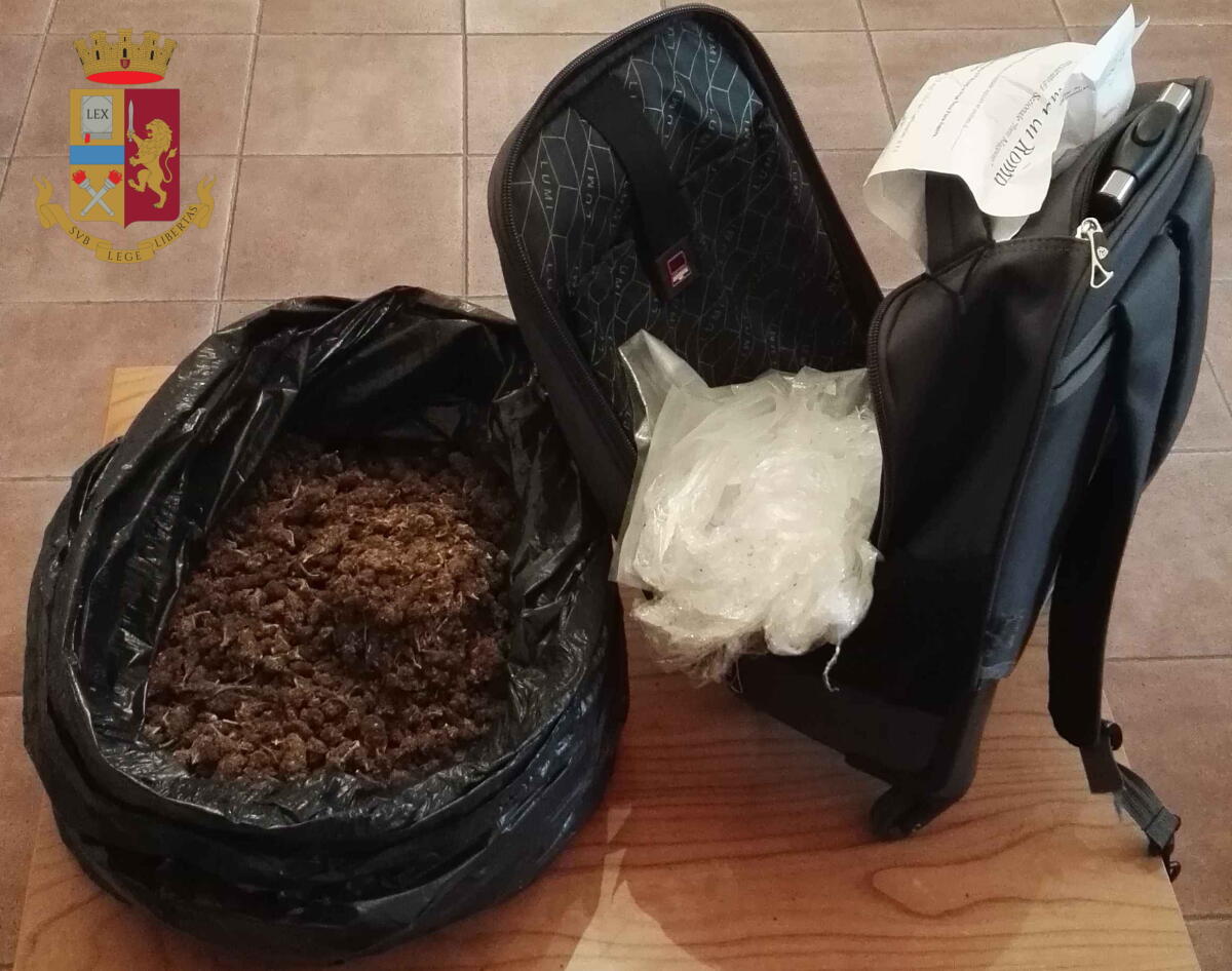 3 chili di marijuana nello zaino, in arresto un 19enne - 