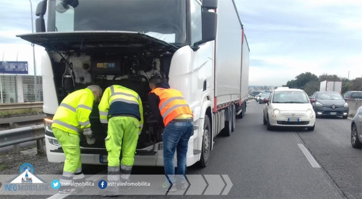 Viabilità: incidente tra 4 mezzi sulla Nettunense, ad Aprilia, e mezzo in panne sulla Pontina. - 