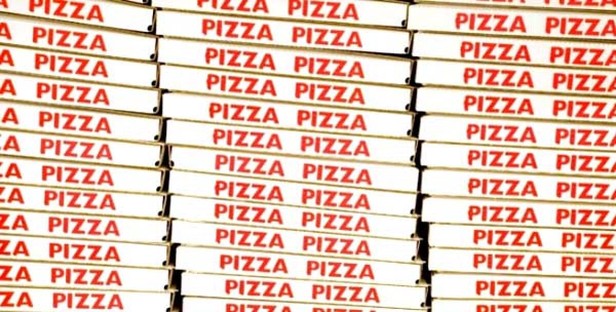 LATINA - Paga la pizza con una banconota da 50 euro falsa, denunciato. - 