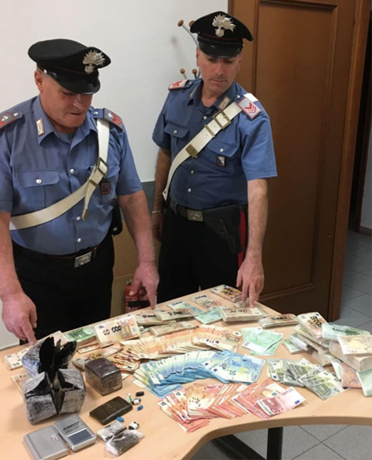 Operazione “Mazzancolle e Caffè”: stroncato un traffico di droga nel sud pontino. Tre arresti. - 