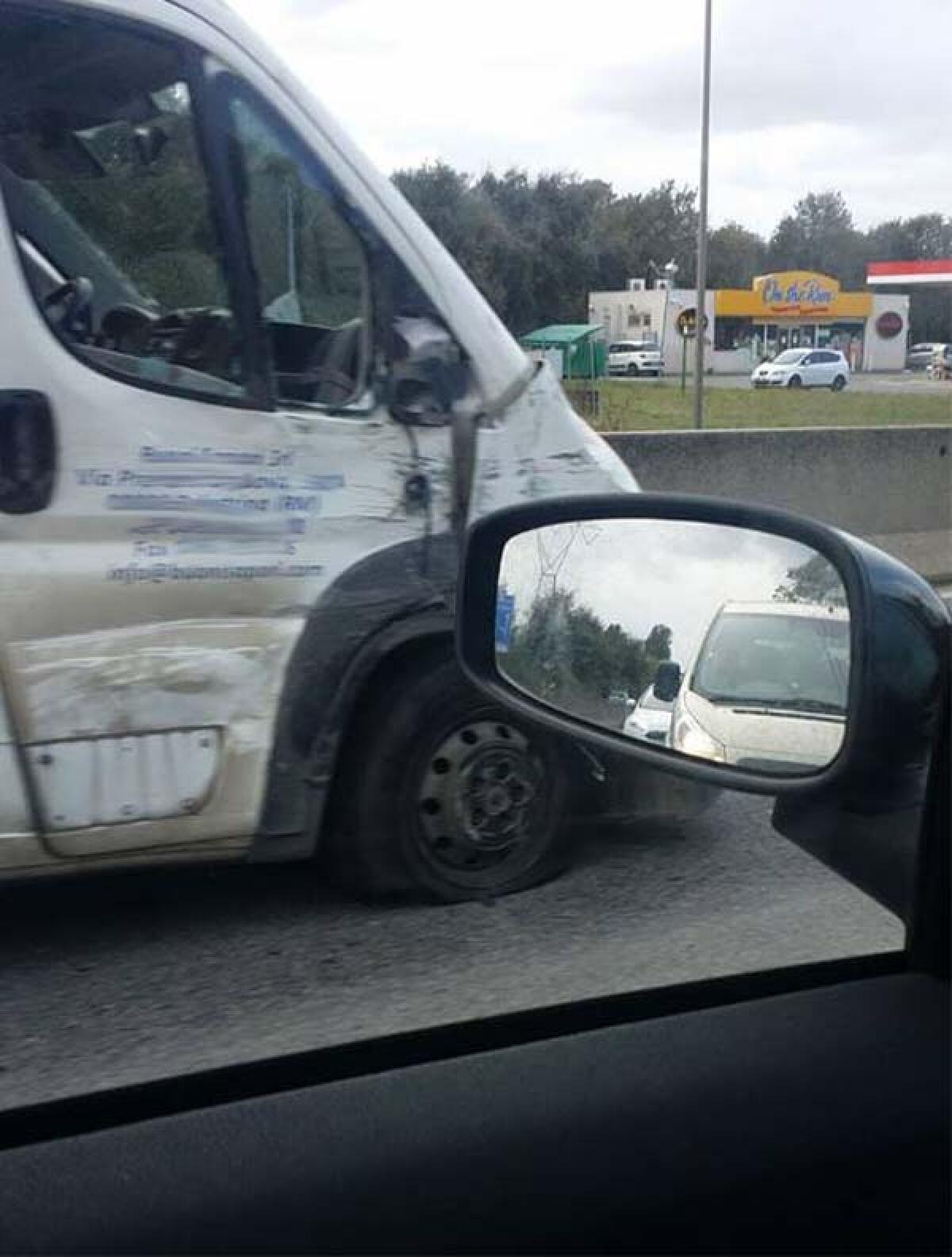 Rimosso l'incidente sulla Pontina, ad Ardea: il traffico è tornato regolare. - 