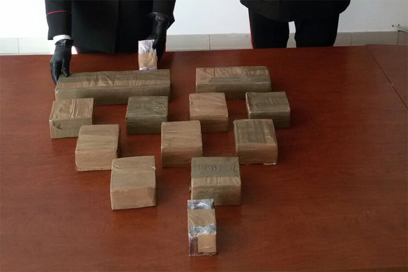 dei panetti di hashish