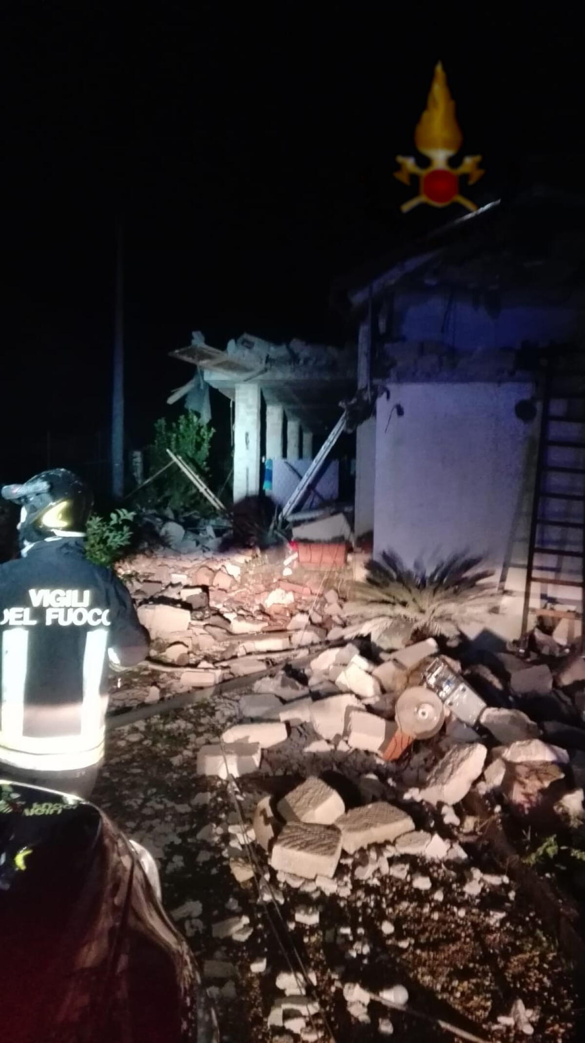 Esplosione in un’abitazione a Velletri: uomo ustionato - 