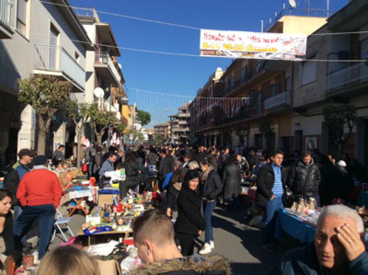 Sabato 8 dicembre ad Aprilia lo storico mercatino delle pulci - 
