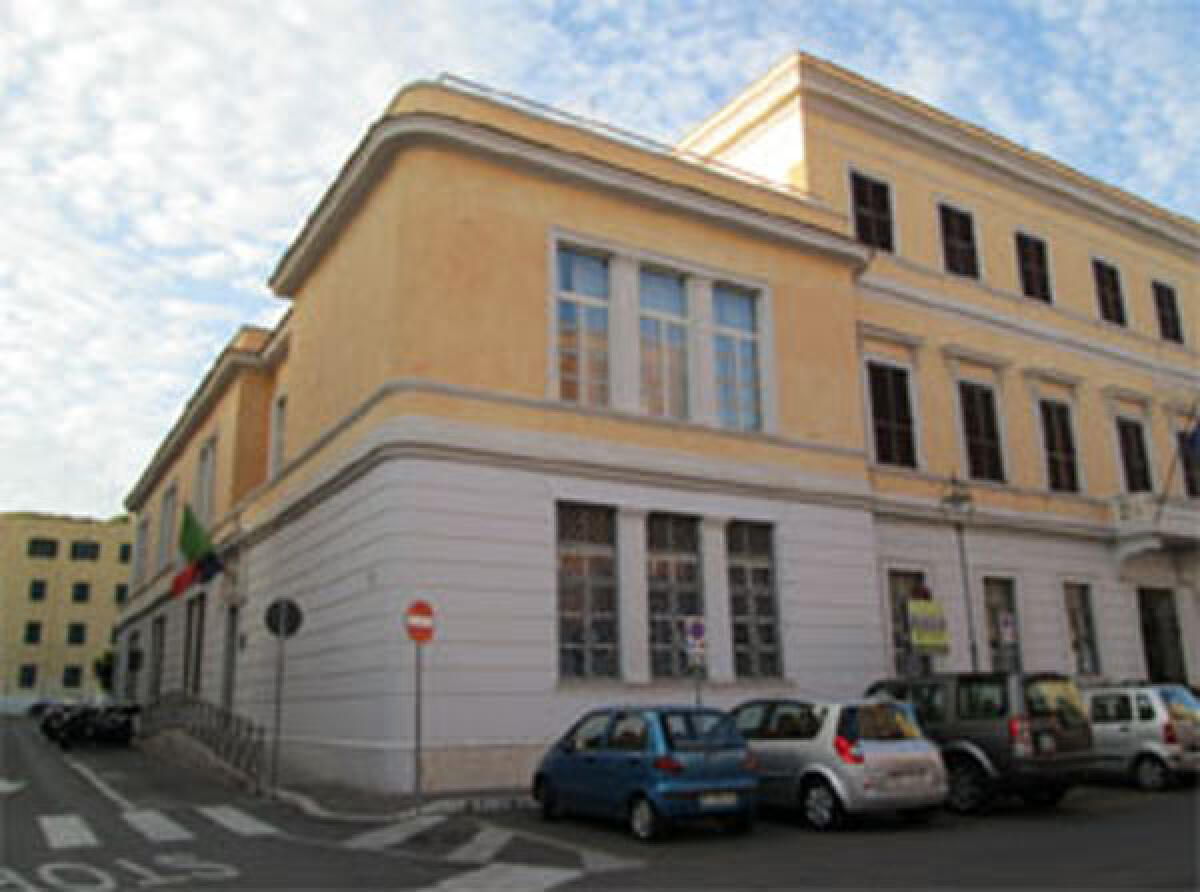 Raccolta firme per salvare l’autonomia dell’istituto Colonna-Gatti di Anzio. - 