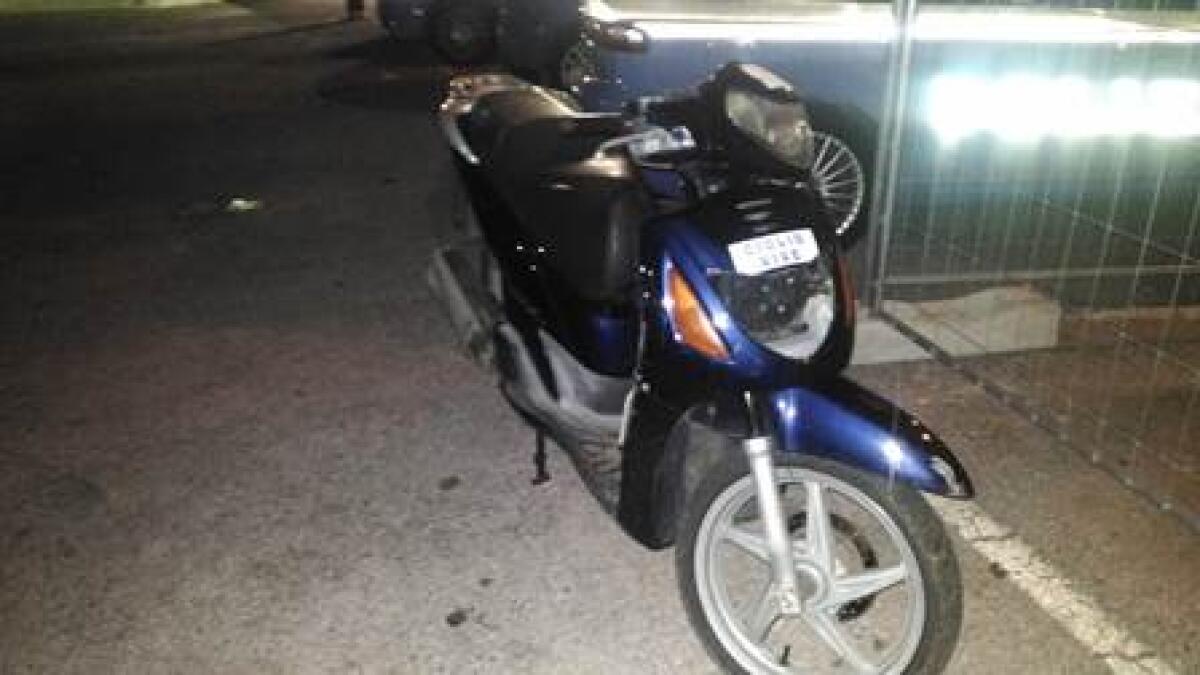 LATINA - In sella ad una moto, senza assicurazione  e patente, fugge all’alt della Polizia: rintracciato e denunciato. - 