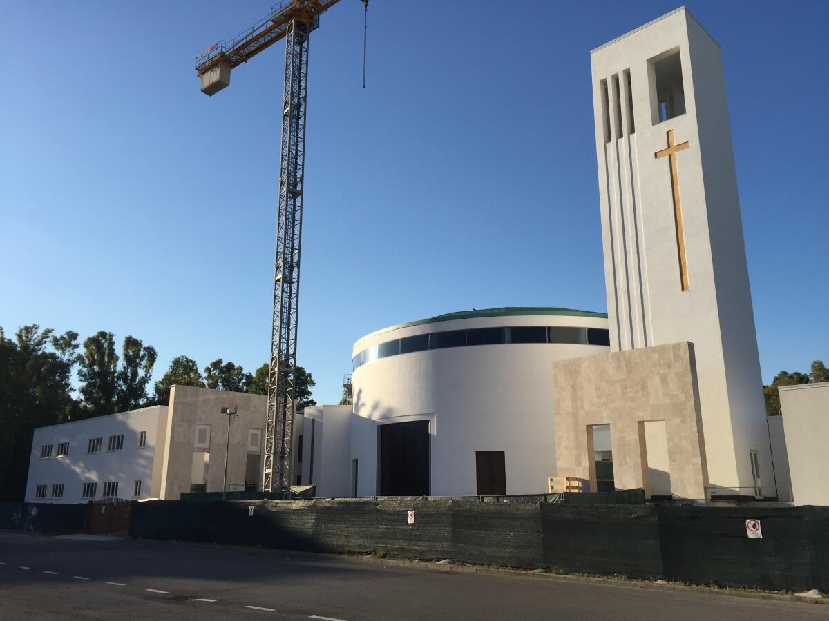 A Natale aperta ai fedeli la nuova chiesa di Santa Chiara - 
