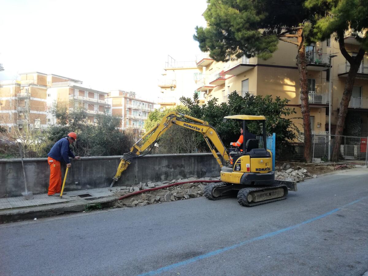 Gaeta, iniziati i lavori di restyling in via Madonnella - 
