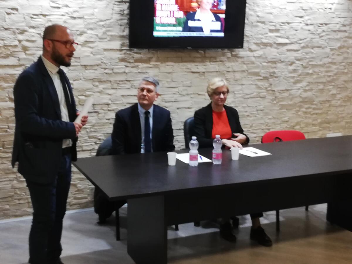 Latina - Sicurezza e alleanze, lezione di politica di successo con l'ex ministra Pinotti - 