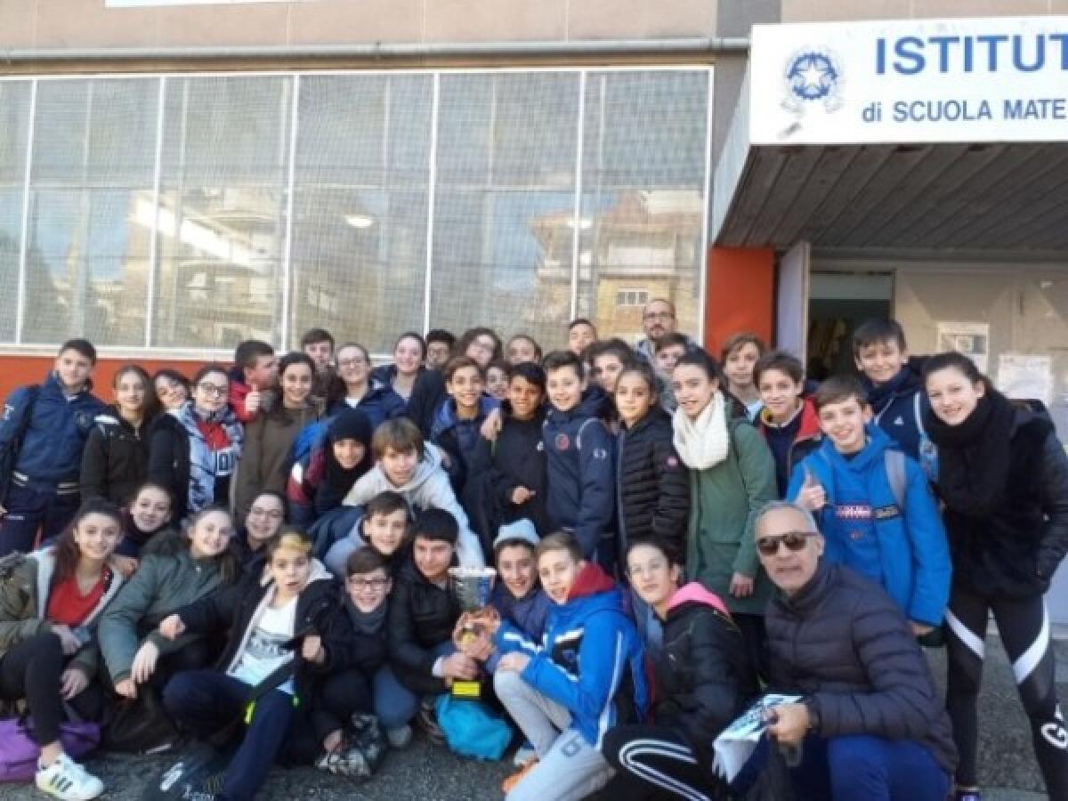 Corsa campestre, la scuola Gramsci di Aprilia sul podio - 