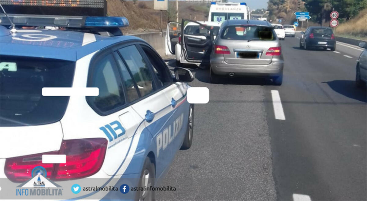 Tamponamento a catena tra 4 mezzi sulla Pontina, a Castel Romano: incidente rimosso. - 
