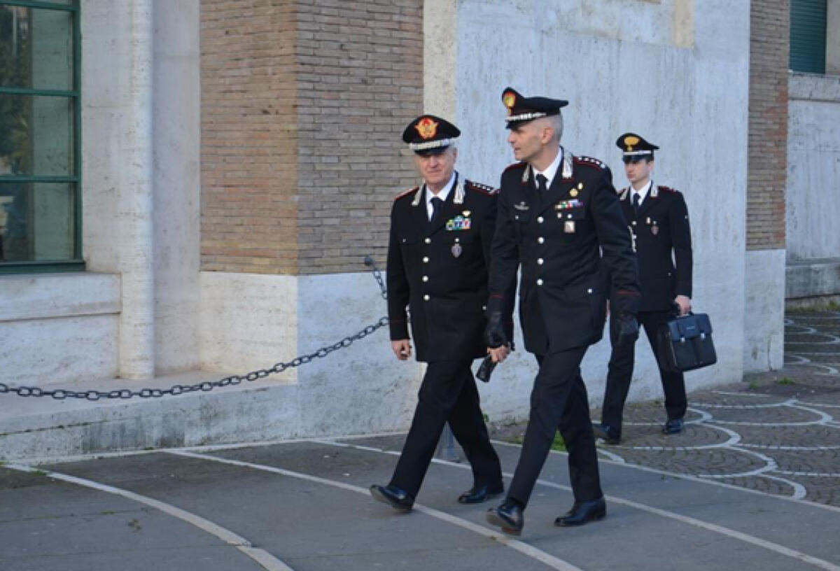 Il generale corpo d'Armata Ilio Ciceri visita la caserma dei carabinieri di Latina - 