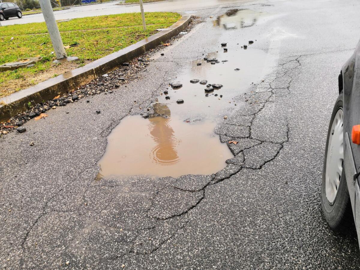Situazione buche: "Servirebbero 8 milioni di euro per tutte le strade di Aprilia" - 