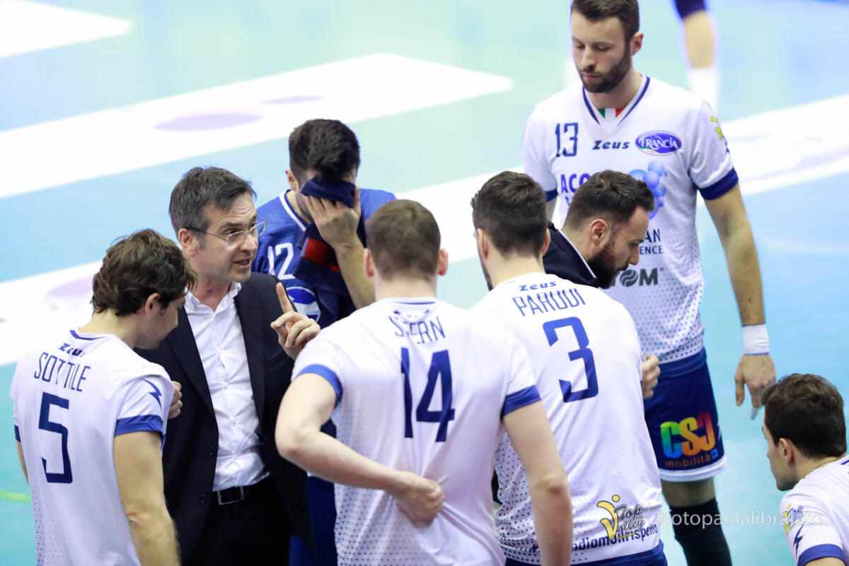 La Top Volley Latina si prepara per sfidare la Bcc Castellana Grotte - 