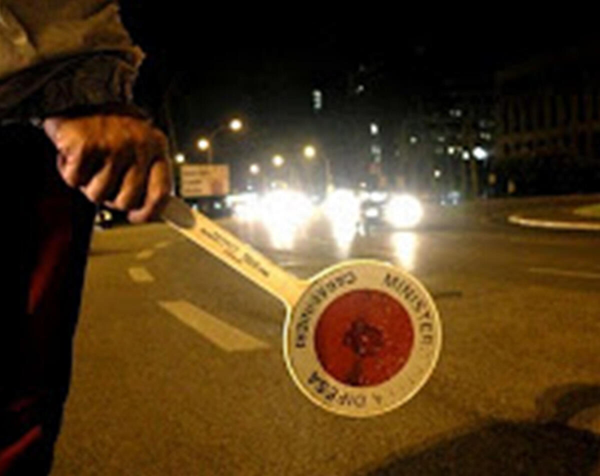 Tolleranza zero verso la guida sotto effetto di alcool e droga e all’uso del telefonino: operazione di controllo dei Carabinieri di Latina. - 