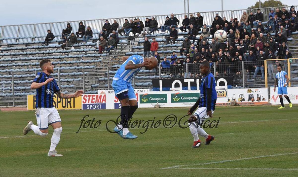 Calcio - Derby pontino, 1-1 al Quinto Ricci tra Aprilia e Latina - 