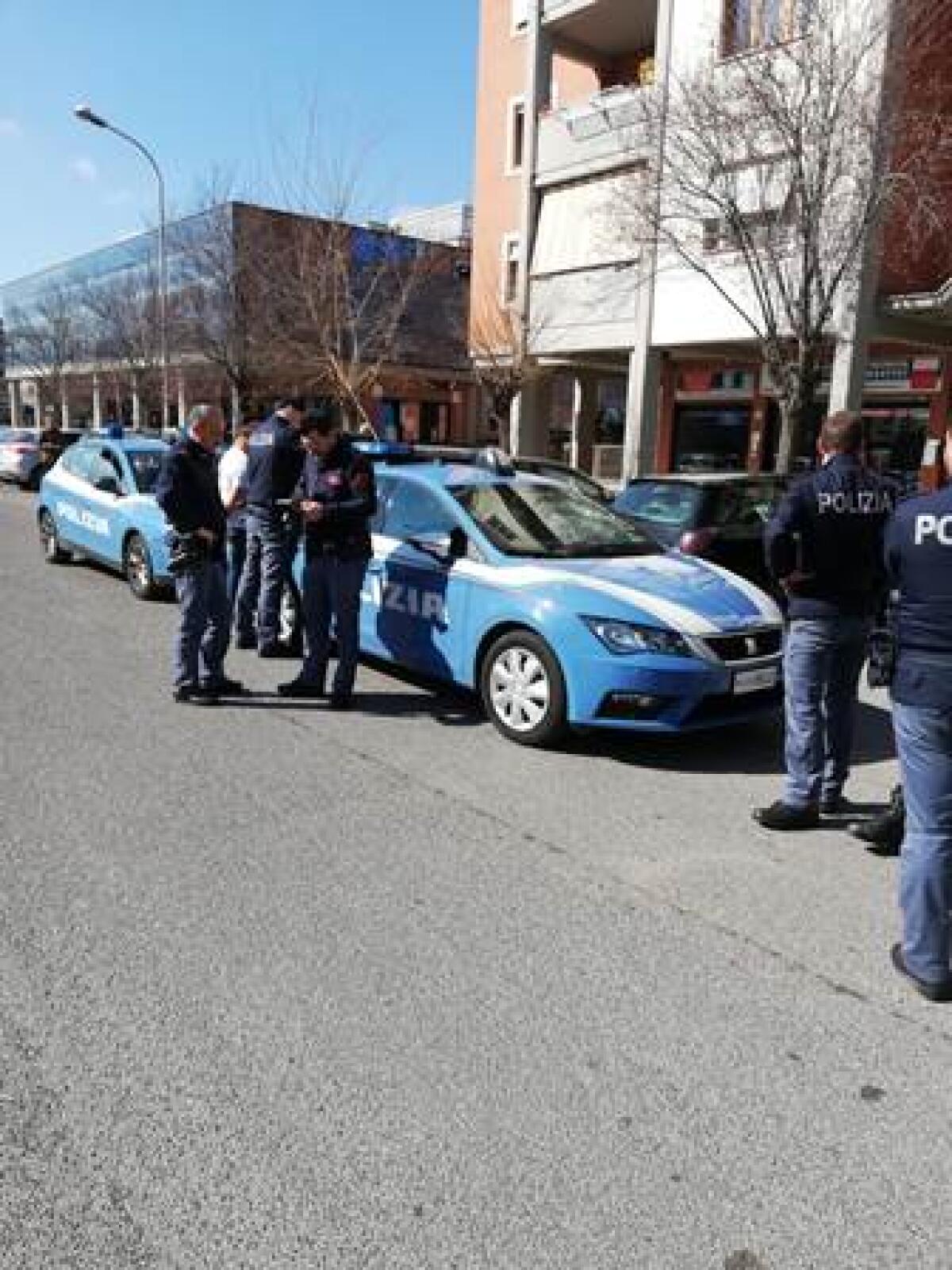 LATINA - Setacciate dalla Polizia le zone calde della città. - 