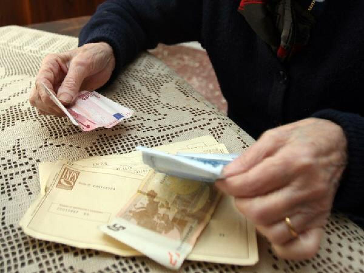 Rubò oltre 4mila euro ad un’anziana di Gaeta: scoperto e denunciato dai Carabinieri un truffatore campano. - 