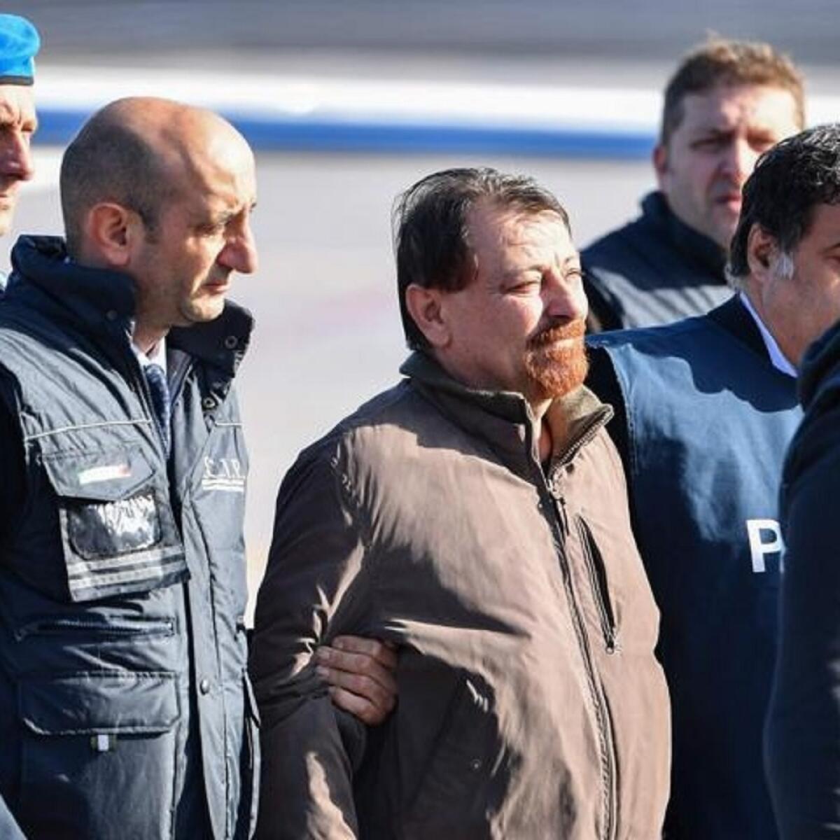 Cesare Battisti confessa i 4 omicidi, "Chiedo scusa ai familiari delle vittime" - 