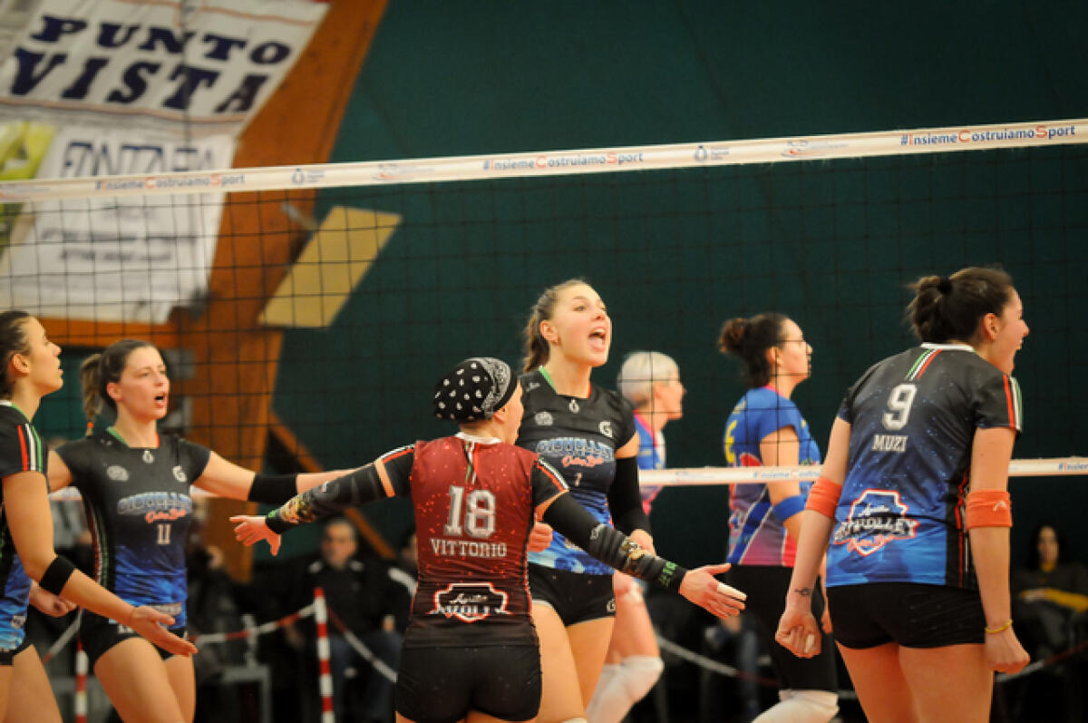 Pallavolo - La Giò Volley Aprilia batte l'Assitec Sant'Elia - 