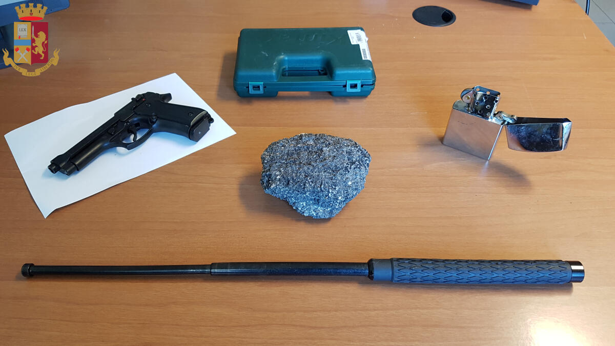 Lite sui Social sfocia in rissa a colpi di accetta e manganello, 6 denunce - 