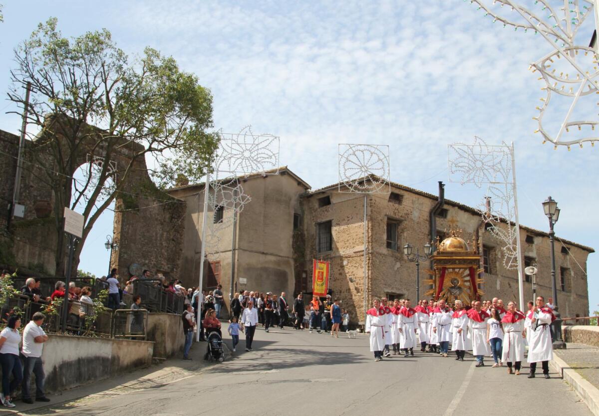 Sabato 27 e domenica 28 aprile a Giulianello di Cori si celebra la “Festa di San Giuliano Martire”. - 