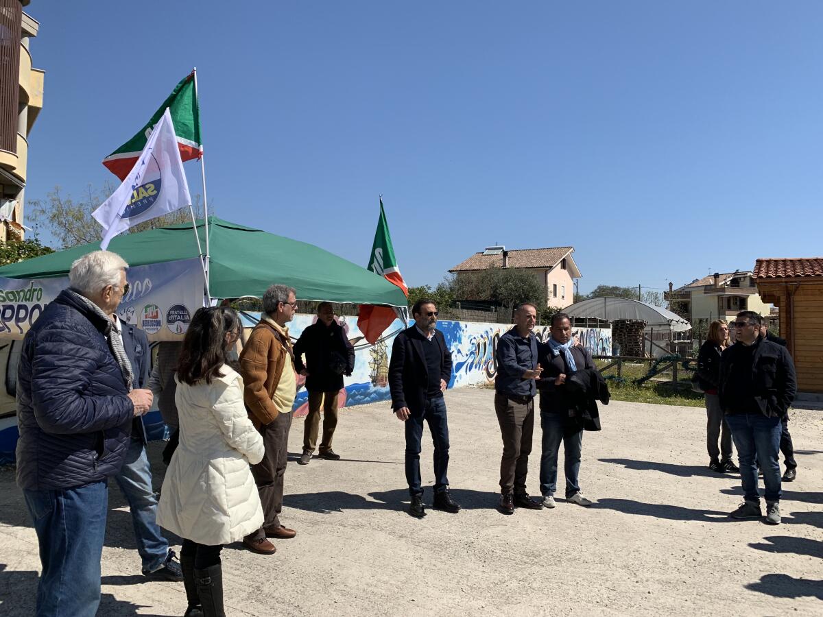 Nettuno, il candidato sindaco Coppola incontra i residenti di Sandalo - 