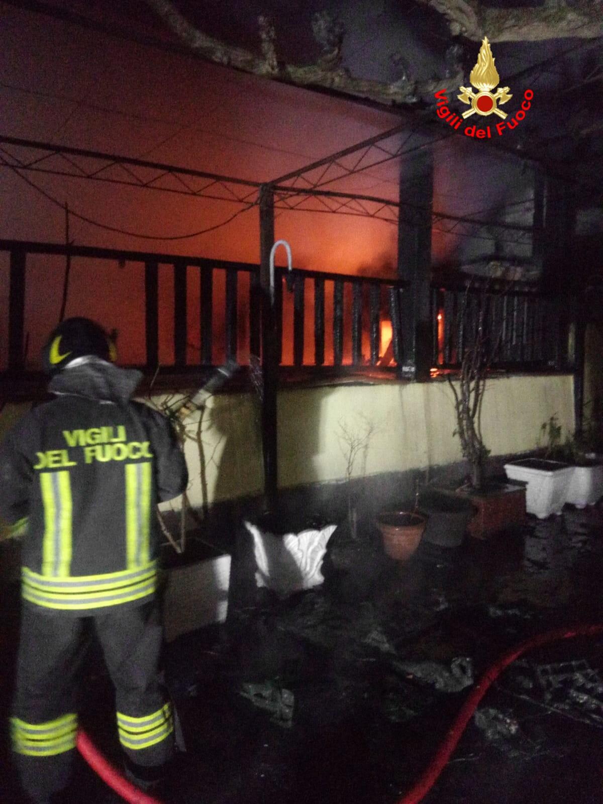 Incendio al ristorante "La Pergola" a Monte San Biagio, danni ingenti - 