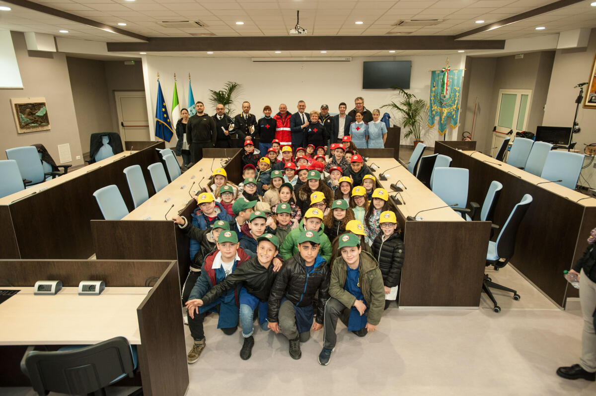 Progetto Young, Aprilia 2 presenta l'iniziativa che coinvolge 700 studenti - 