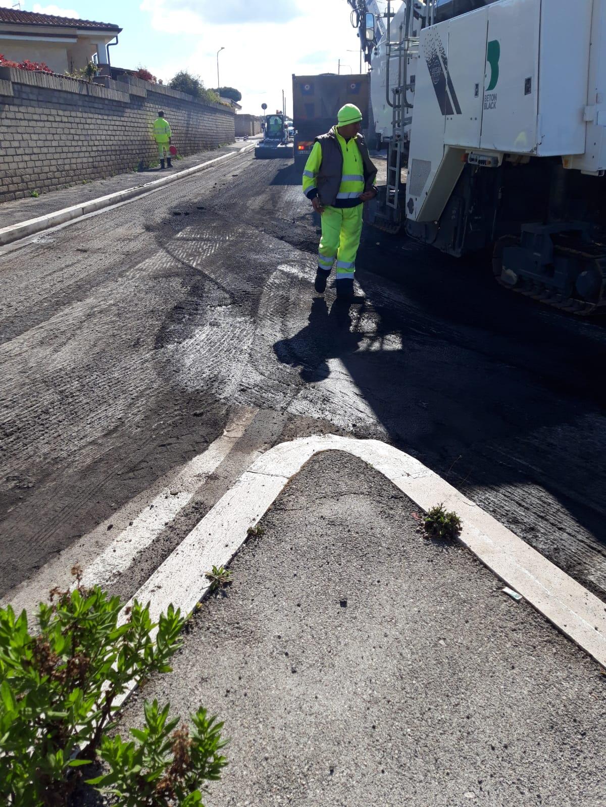Anzio, al via i lavori per ripristinare l'asfalto in città - 