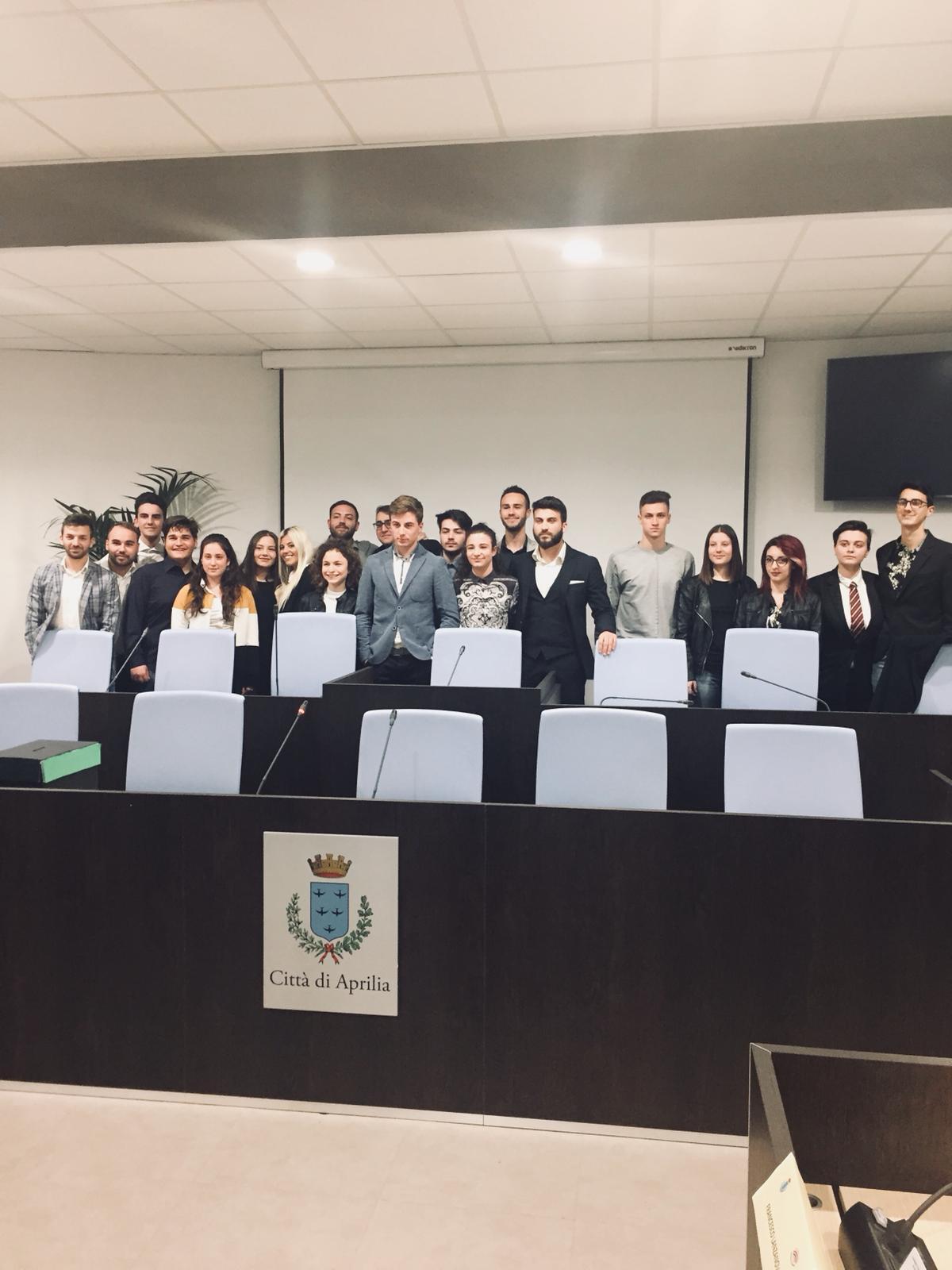 Prima seduta del Consiglio Comunale dei Giovani di Aprilia: Giovanni Di Micco è il nuovo Presidente del Consiglio. - 