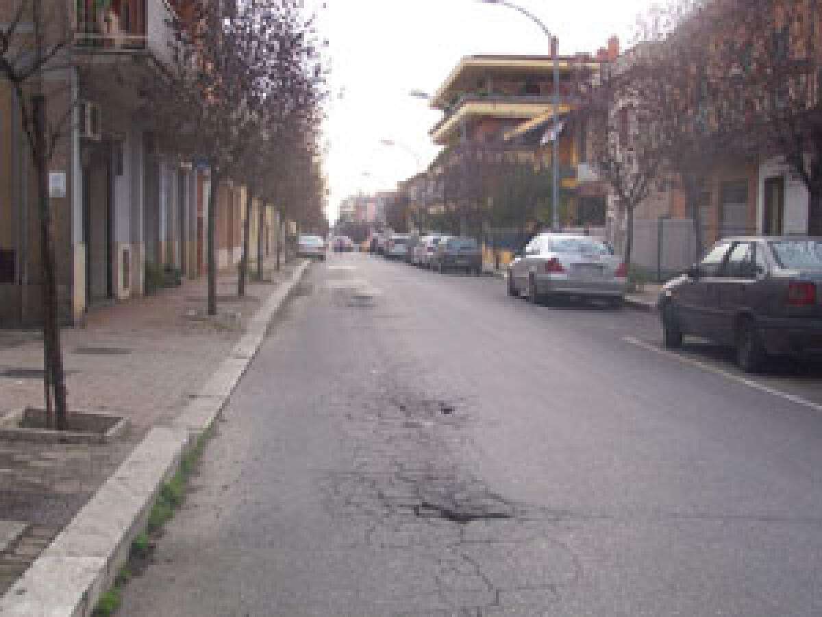 Il Comune di Aprilia chiede un prestito di un milione e mezzo di euro alla CDP per mettere in sicurezza le strade della città. - 