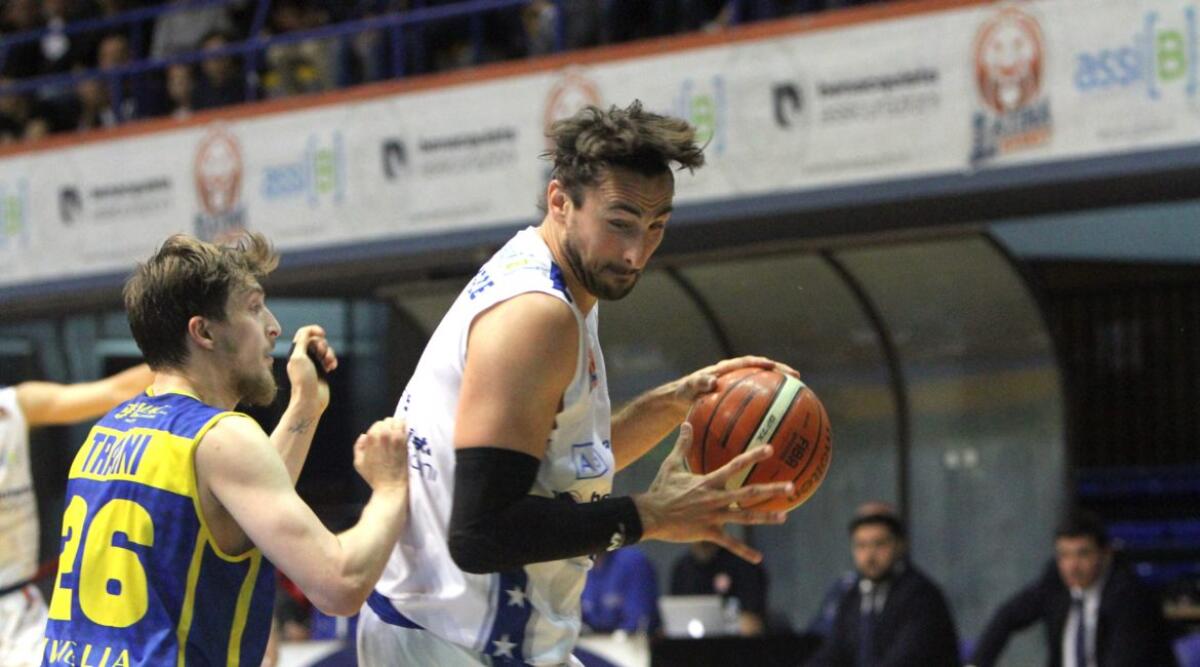 Basket A2 maschile, ottavi di finale Playoff: Montegranaro si porta sul 2-1, la Latina Basket obbligata a vincere. - 