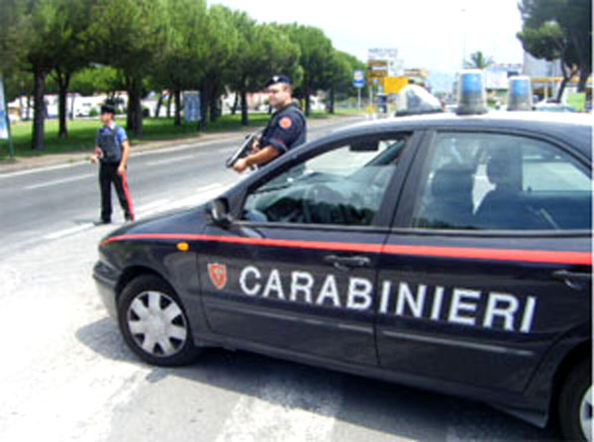 Si ferma all’alt dei Carabinieri, poi riparte all’improvviso: denunciato un 67enne di Lenola. - 