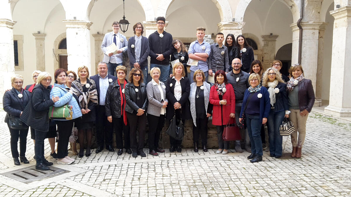 Le rose bianche di Alessia e Martina diventano borse di studio: ecco chi le ha vinte - 