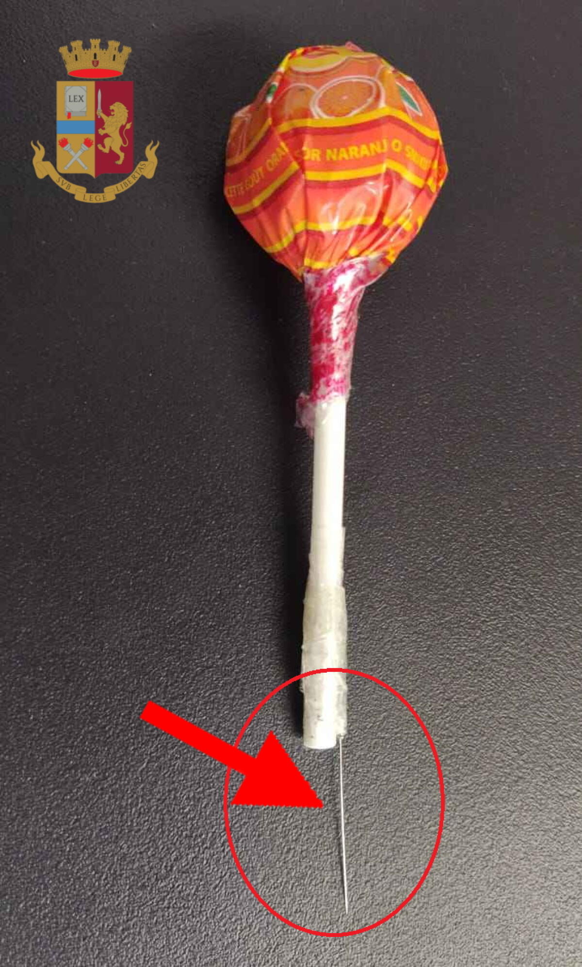 Tenta una rapina in gelateria col Chupa Chups: la Polizia arresta un 32enne. - 