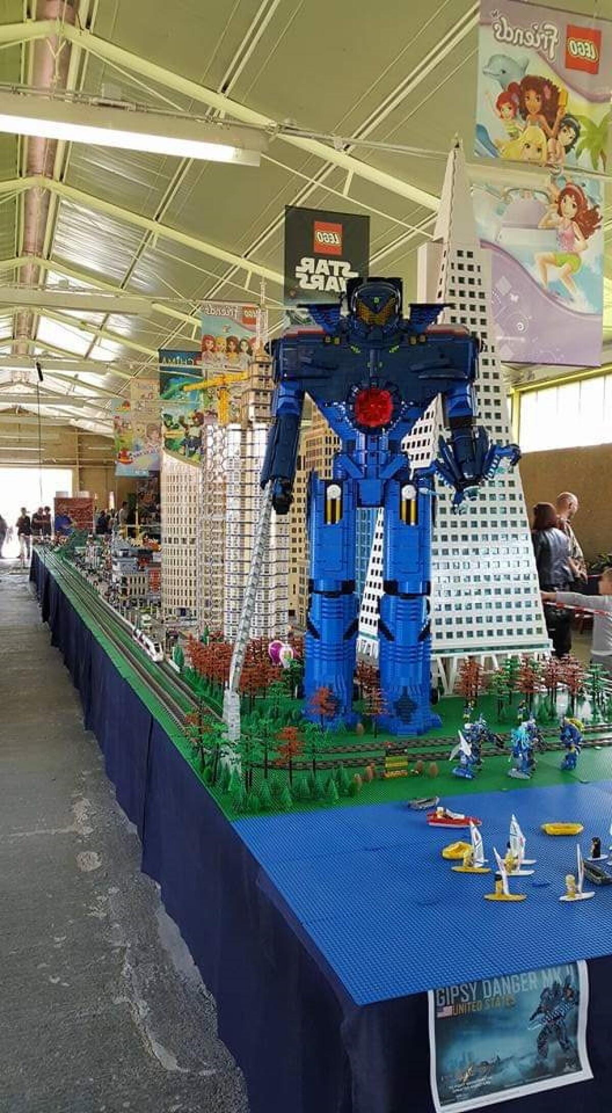 Esposizione Lego questo fine settimana al Museo Piana delle Orme di Borgo Faiti, a Latina. - 